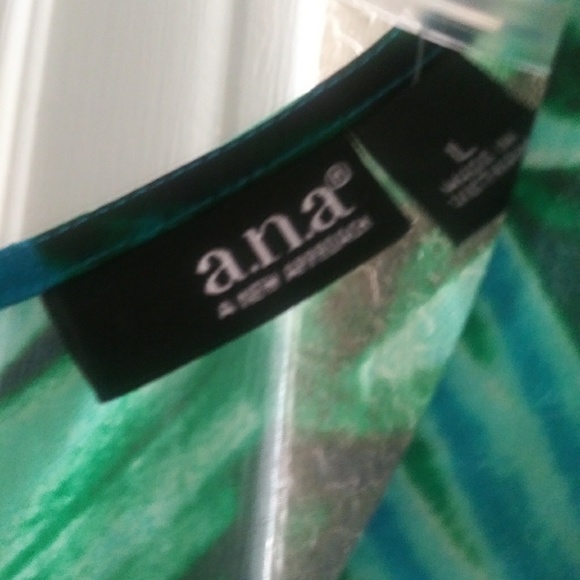 Blouse - Picture 2 of 2